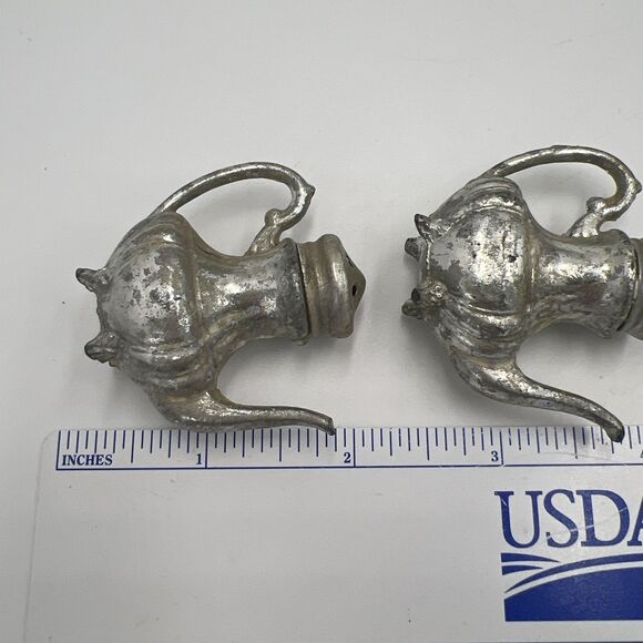 Vintage Salt And Pepper Shakers Silver Tone Tea Pot Coffee Pot So Cute! - Picture 7 of 12